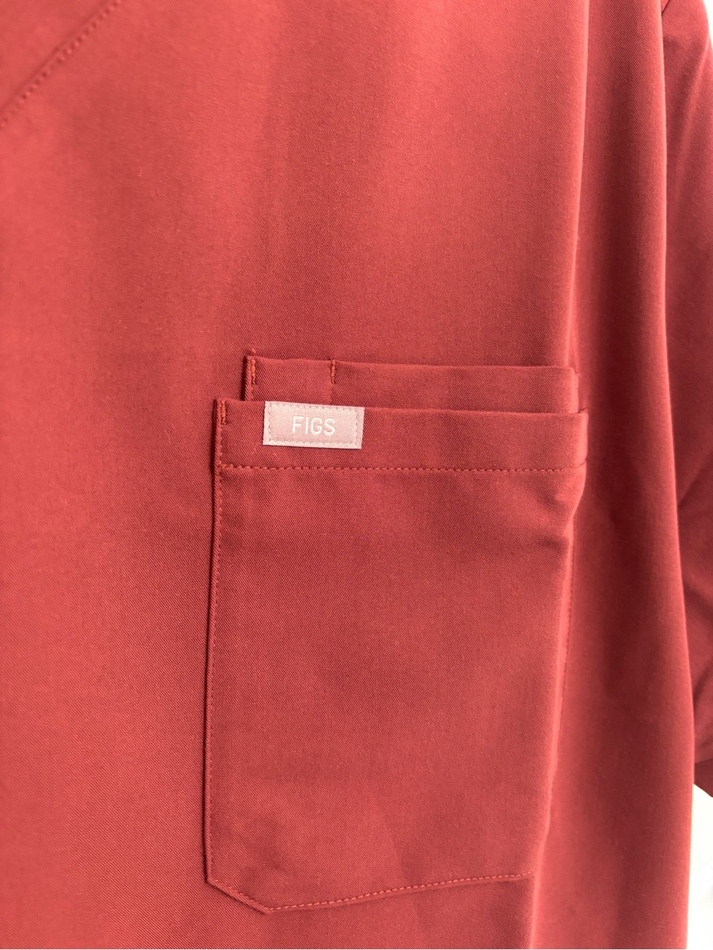 Figs Mens 4X Leon Three Pocket Scrub Top Burgundy Red Technical Collection 4XL - Picture 3 of 11